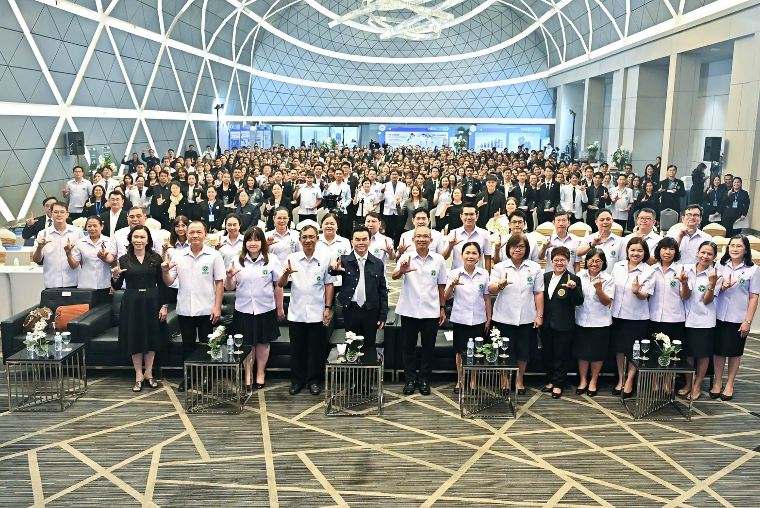 โรงพยาบาลกุมภวาปีเข้ารับรางวัล RLU Hospital Plus Award